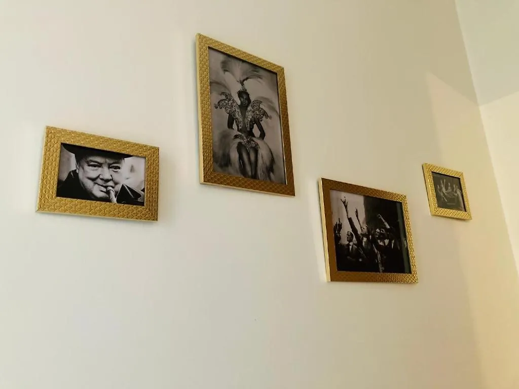 Living History - Suikernest Aparthotel Αμβέρσα 0*,