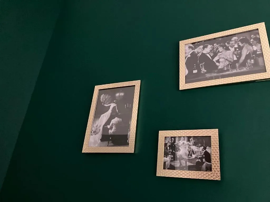 Living History - Suikernest Aparthotel Αμβέρσα
